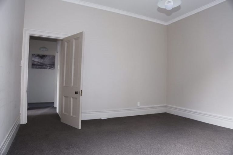 Photo of property in 133 Grant Road, Thorndon, Wellington, 6011