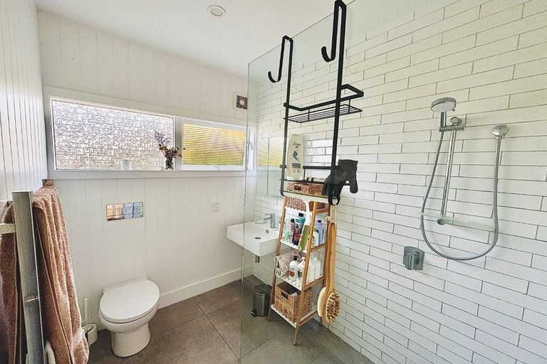 Photo of property in 1 Emerald Hill, Havelock North, 4130