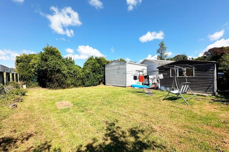 Photo of property in 18 Lingfield Street, Glenfield, Auckland, 0629