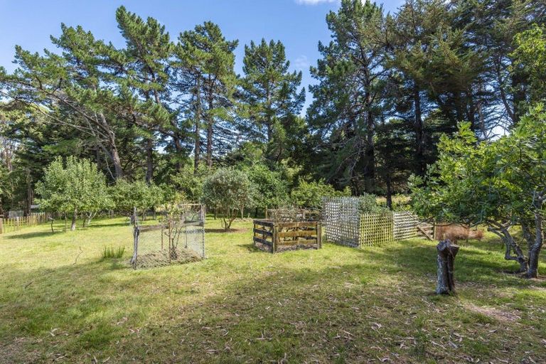 Photo of property in 37 Hadfield Road, Peka Peka, Waikanae, 5391