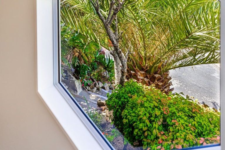 Photo of property in 17 Da Vinci Place, West Harbour, Auckland, 0618