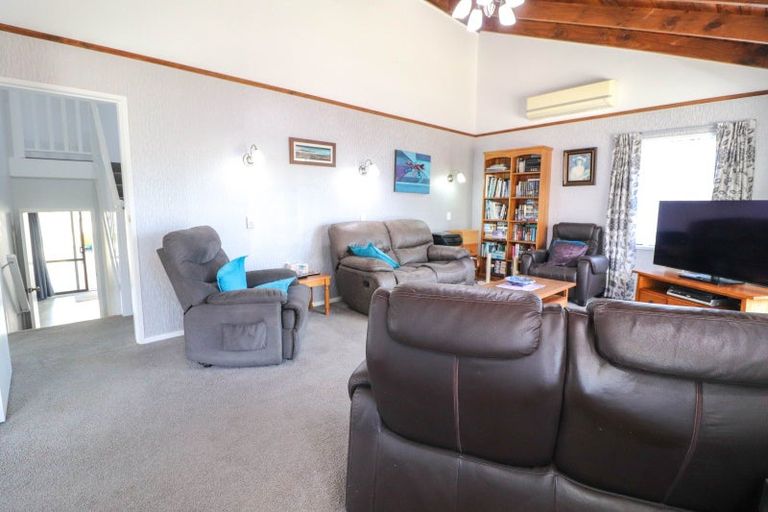 Photo of property in 7 West Crescent, Te Puru, Thames, 3575