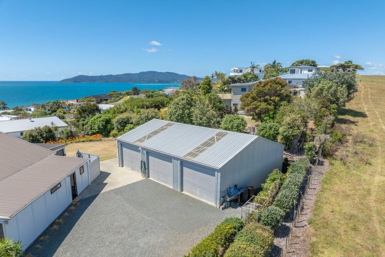 Photo of property in 39 Seaview Road, Cable Bay, 0420