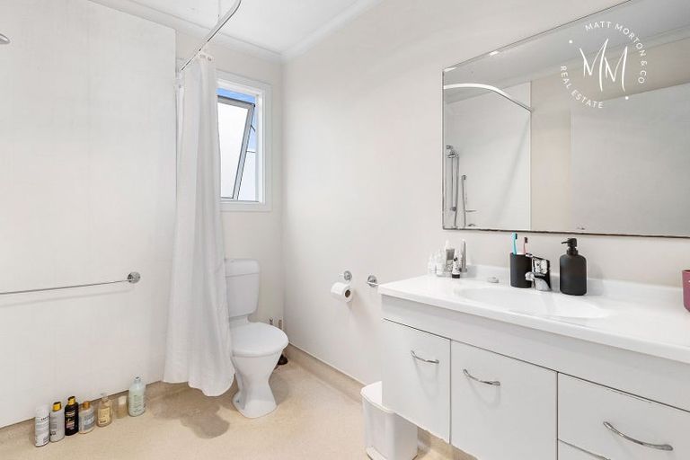 Photo of property in 123 Harbour Terrace, North Dunedin, Dunedin, 9016