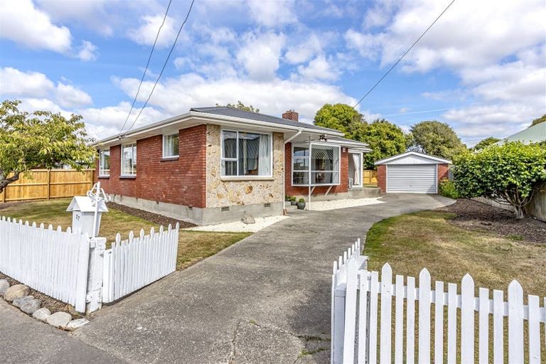 Photo of property in 27 Ebony Street, Bishopdale, Christchurch, 8053