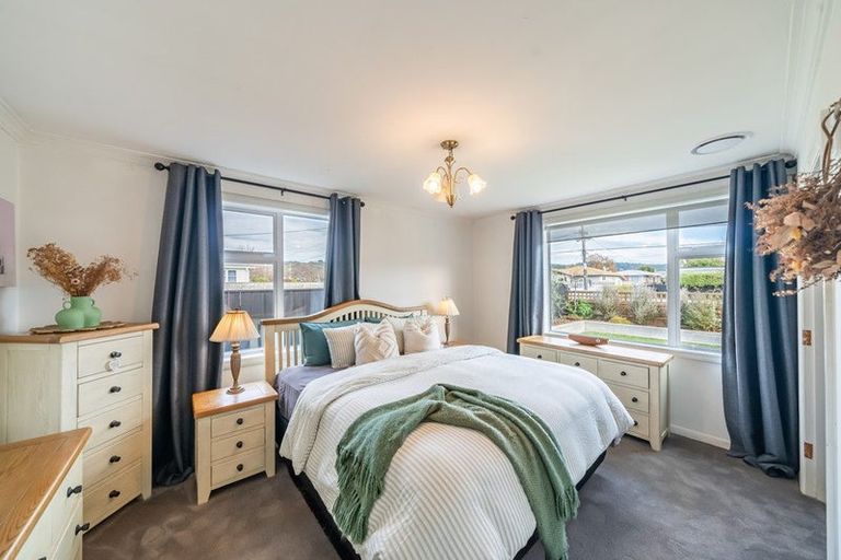 Photo of property in 15 Liverpool Street, Trentham, Upper Hutt, 5018