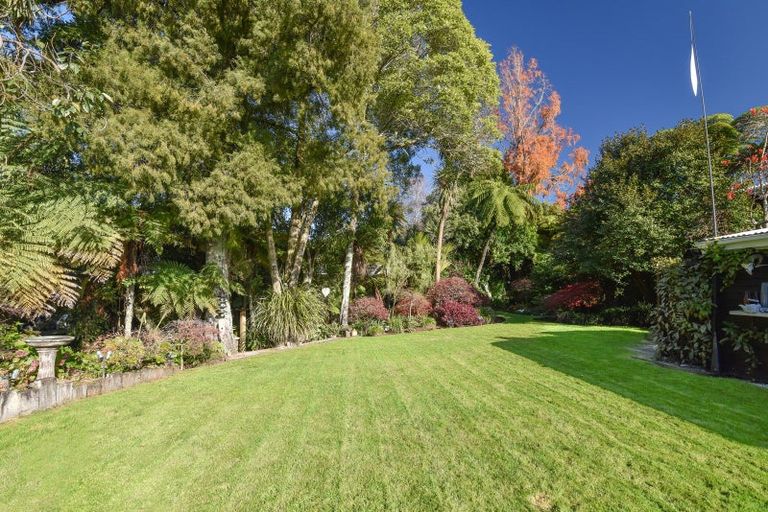 Photo of property in 5 Darroch Street, Fairy Springs, Rotorua, 3015