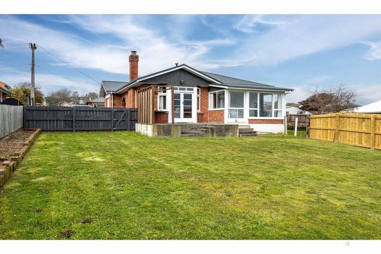 Photo of property in 33 Ashbury Avenue, Waimataitai, Timaru, 7910