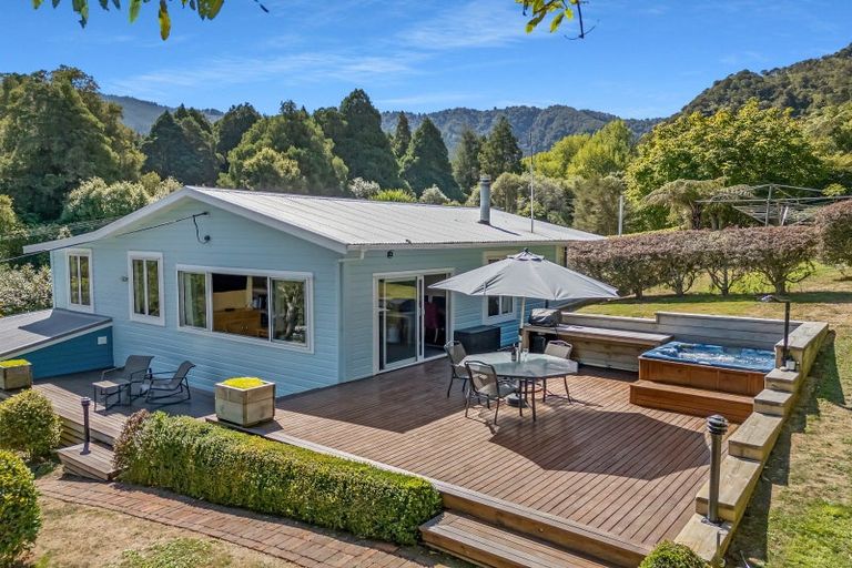 Photo of property in 401 Anakiwa Road, Anakiwa, Picton, 7281