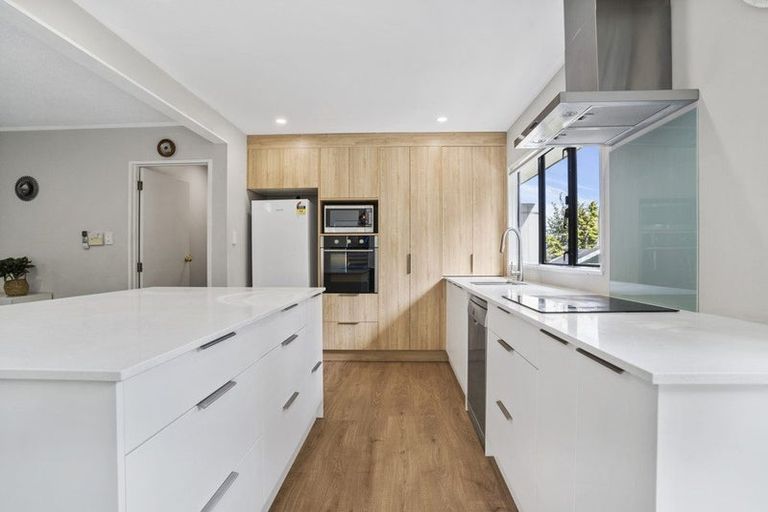 Photo of property in 66b Kurnell Drive, Botany Downs, Auckland, 2010