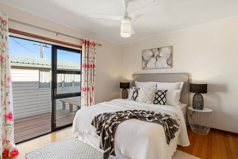 Photo of property in 21 Dunlop Road, Te Puke, 3119