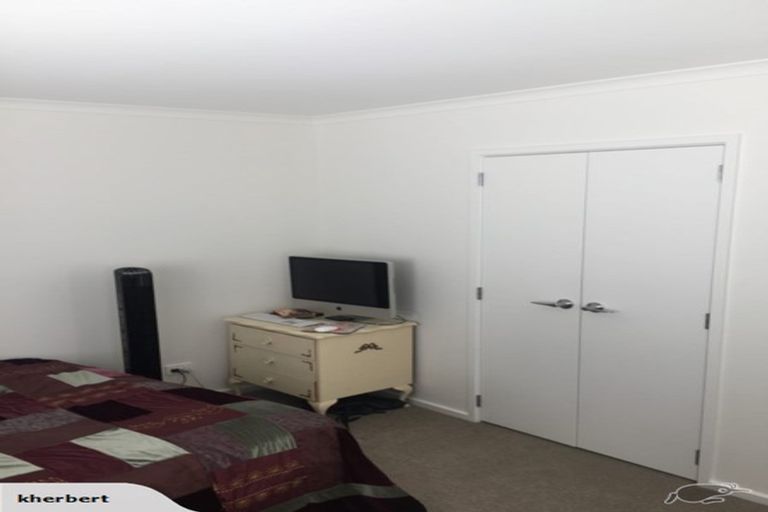 Photo of property in 22 Frank Gill Road, Hobsonville, Auckland, 0616