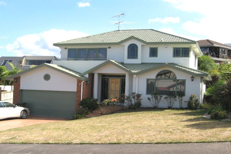 Photo of property in 4 Westergrove Place, West Harbour, Auckland, 0618