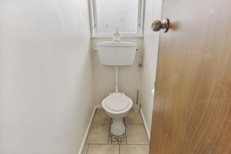 Photo of property in 1/5 Ashdown Place, Pahurehure, Papakura, 2113