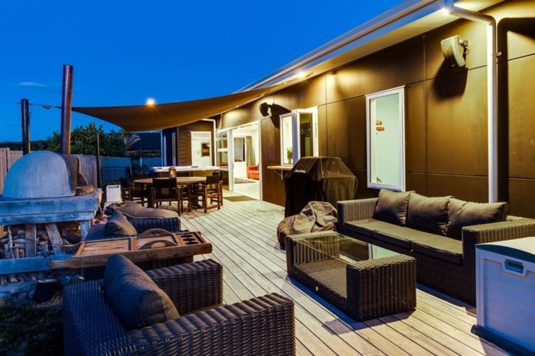 Photo of property in 76 York Avenue, Tamatea, Napier, 4112