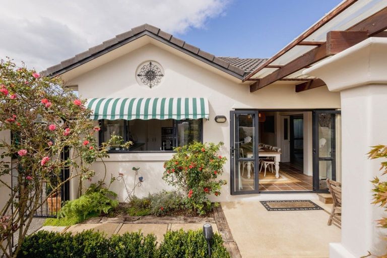 Photo of property in 54 Oreti Crescent, Papamoa Beach, Papamoa, 3118