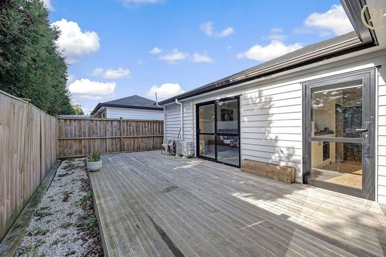 Photo of property in 17 Hard Beech Street, Takanini, 2110