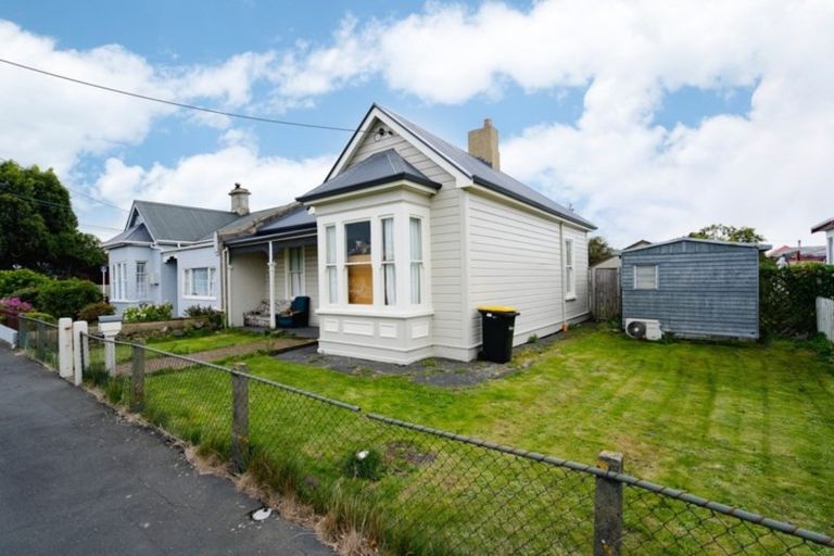 Photo of property in 43 Queens Drive, Saint Kilda, Dunedin, 9012