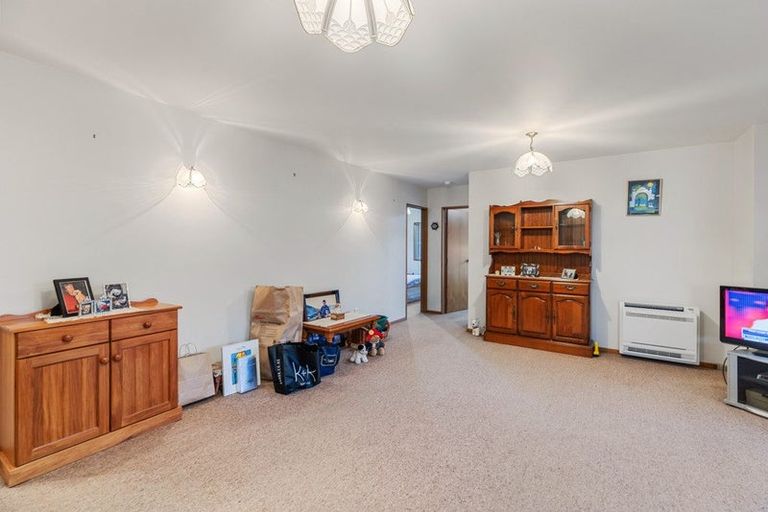 Photo of property in 2/31 Charlesworth Street, Woolston, Christchurch, 8023