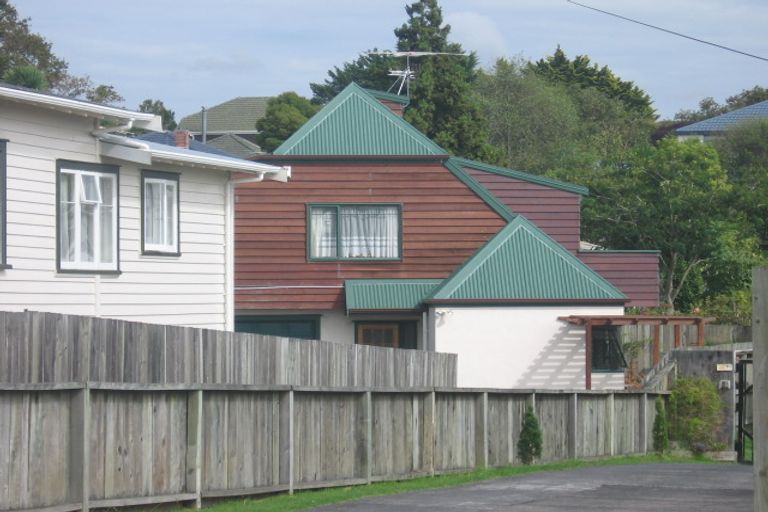 Photo of property in 62a Lynwood Road, New Lynn, Auckland, 0600