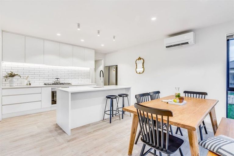 Photo of property in 12 Muirhill Street, Halswell, Christchurch, 8025