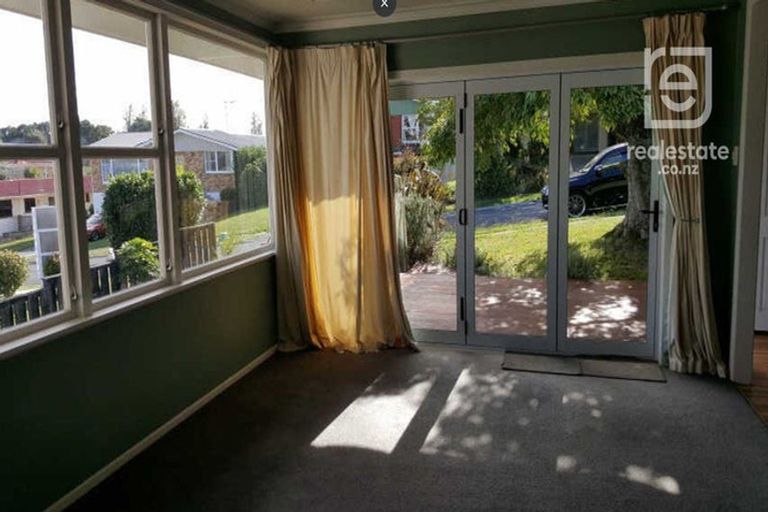Photo of property in 10 Vista Terrace, Hillcrest, Hamilton, 3216
