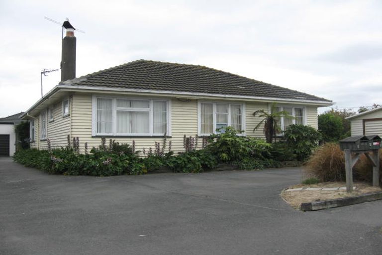 Photo of property in 2/15 Suva Street, Upper Riccarton, Christchurch, 8041