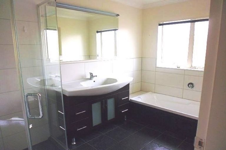 Photo of property in 15 Soldiers Way, Paraparaumu, 5032