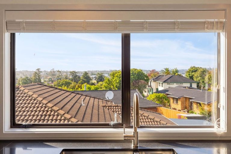 Photo of property in 5 Vintage Drive, Henderson, Auckland, 0612