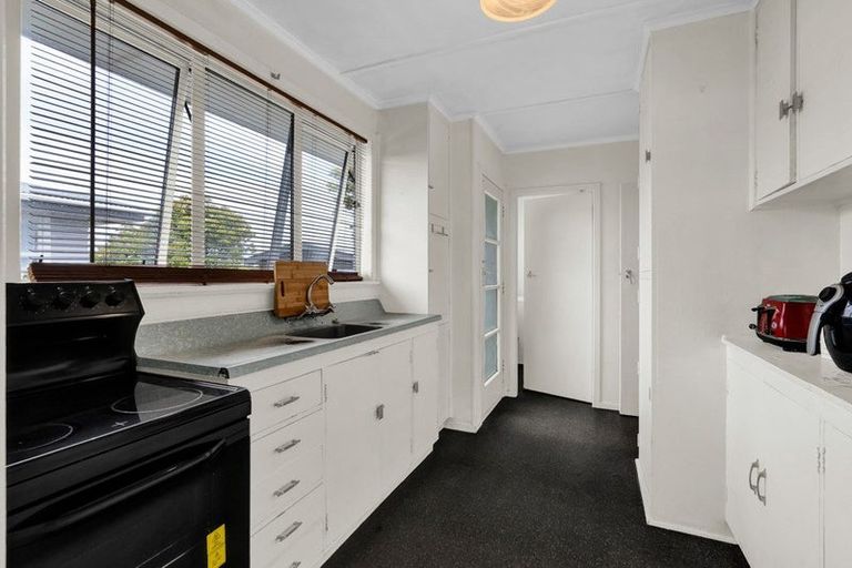 Photo of property in 28 Belair Avenue, Blagdon, New Plymouth, 4310