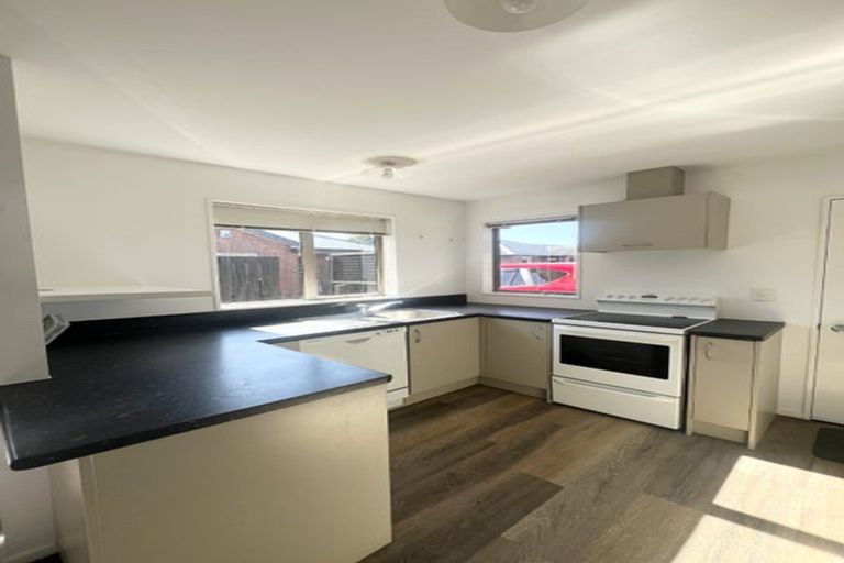 Photo of property in 17b Picton Avenue, Riccarton, Christchurch, 8011