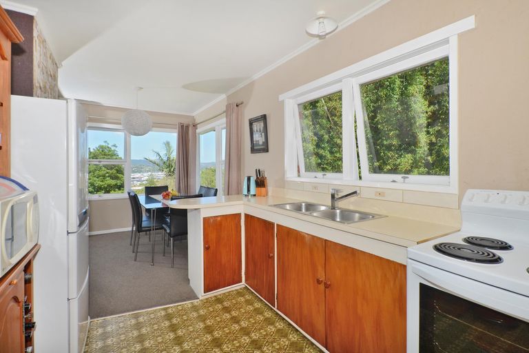 Photo of property in 6 Paratai Crescent, Woodhill, Whangarei, 0110