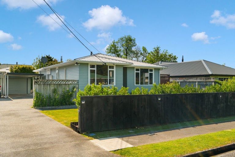 Photo of property in 52 East Street, Greytown, 5712