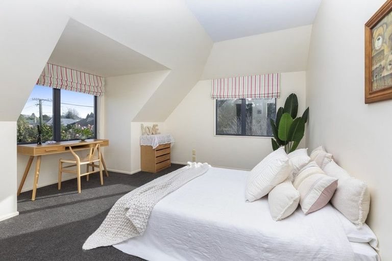 Photo of property in 1a Delph Street, Avonhead, Christchurch, 8042