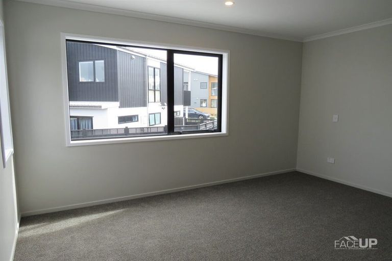 Photo of property in 10 Kauri Amber Road, Westgate, Auckland, 0614