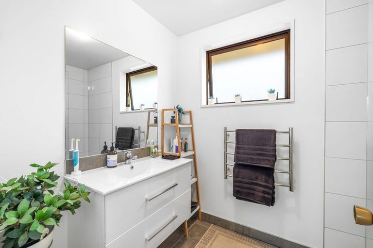 Photo of property in 7 Mchaffies Place, Wainoni, Christchurch, 8061