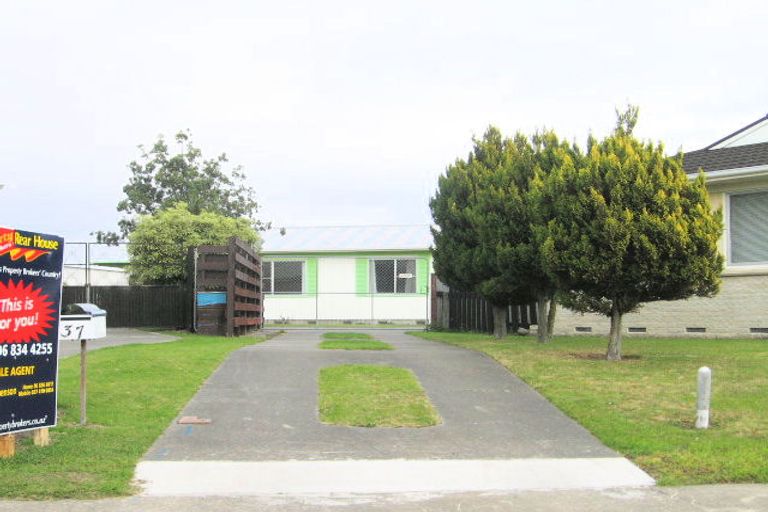 Photo of property in 37 Liverpool Crescent, Tamatea, Napier, 4112