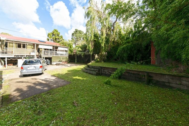 Photo of property in 4 Alston Avenue, Kelston, Auckland, 0602