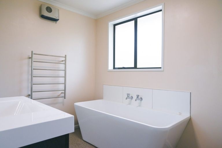 Photo of property in 24 Macaulay Street, Gleniti, Timaru, 7910