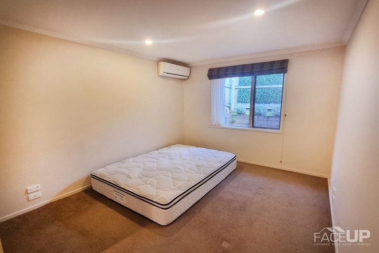 Photo of property in 13 Anna Lane, Glen Eden, Auckland, 0602