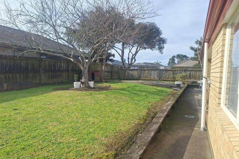 Photo of property in 1 Mika Court, Flat Bush, Auckland, 2019