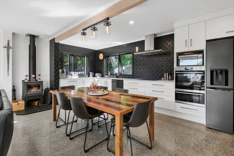 Photo of property in 28 Spencer Avenue, Maketu, Te Puke, 3189