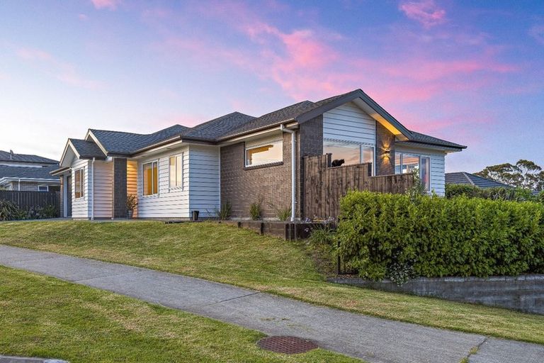 Photo of property in 11 Nobilo Road, Kumeu, 0810