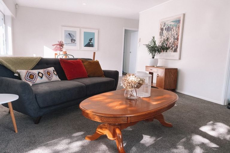 Photo of property in 2/551a Weymouth Road, Weymouth, Auckland, 2103