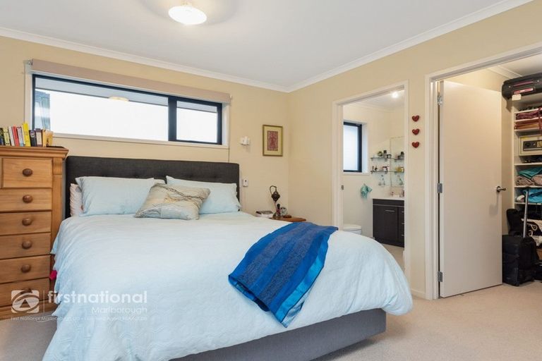 Photo of property in 32 River Terrace, Renwick, 7204