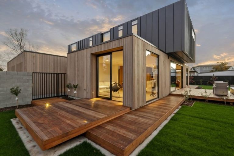 Photo of property in 155 Puriri Street, Fendalton, Christchurch, 8041