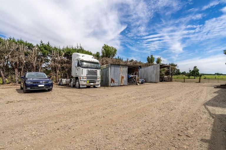 Photo of property in 11 Brand Road, Kennington, Invercargill, 9871