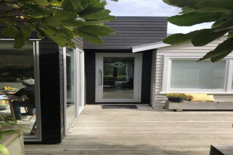 Photo of property in 47 Maungaraki Road, Korokoro, Lower Hutt, 5012