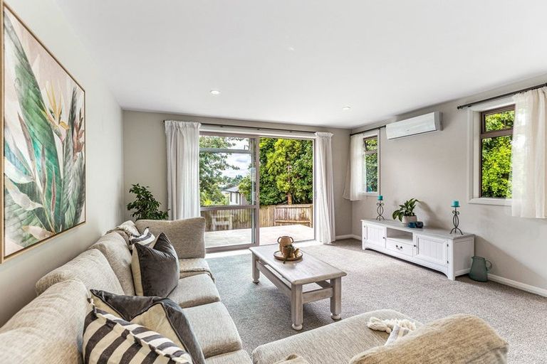 Photo of property in 6a Moera Place, Stanmore Bay, Whangaparaoa, 0932