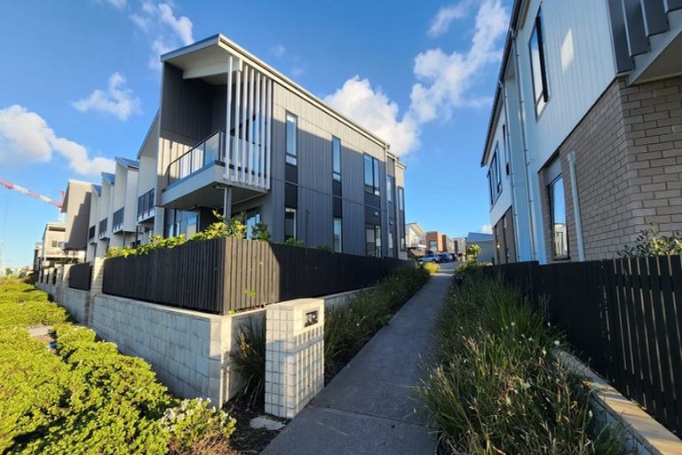 Photo of property in 2/42 Nugget Avenue, Hobsonville, Auckland, 0616